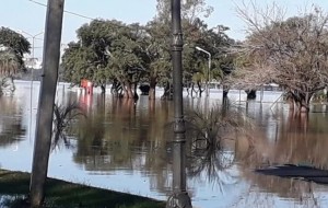 Ya hay 15 autoevacuados en Libres por la crecida del Río Uruguay