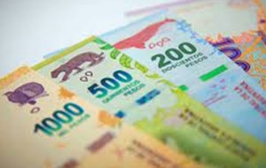 Los salarios perdieron contra la inflación en junio y se espera otra caída en julio