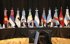 Gobernadores del Norte Grande se reúne en Corrientes