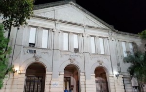 Denuncian falta de agua y gestión en el Instituto Pujol