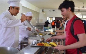 Fuerte aumento en el ticket del comedor universitario