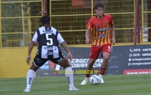 Pobre empate de Boca Unidos en su debut como local