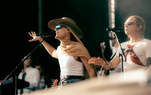 Ca7riel & Paco Amoroso llegan éste domingo a Corrientes