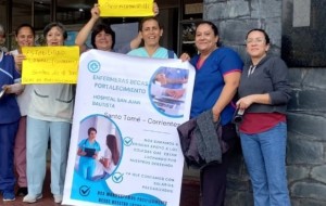 Enfermeras realizaron un abrazo simbólico al hospital San Juan Bautista de Santo Tomé