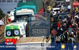 Accidente en el puente: un muerto y el camionero detenido