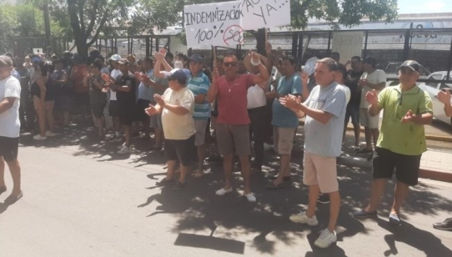 Trabajadores de ALAL reclaman el 100% de indemnizaciones después de los despidos