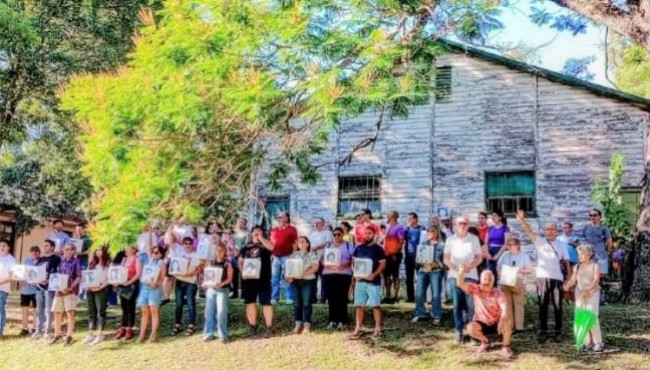 Convocan a un abrazo en defensa del Espacio de Memoria RI 9