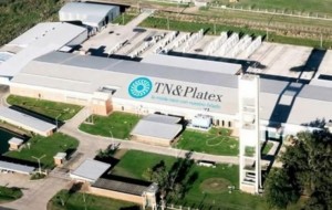 Trabajadores de una textil cobrarán su sueldo de marzo en dos cuotas