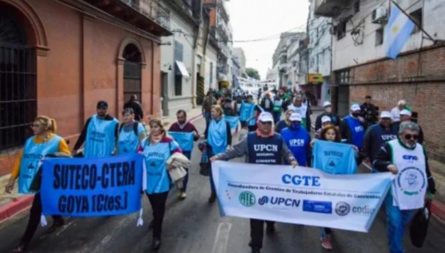 Docentes correntinos rechazan el aumento salarial del 6%