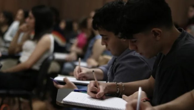 Denuncian a ex rector por designaciones irregulares en el CESPA 11