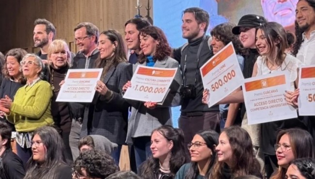 Estudiantes de la FADyCC denuncian al Instituto de Cultura por premios impagos
